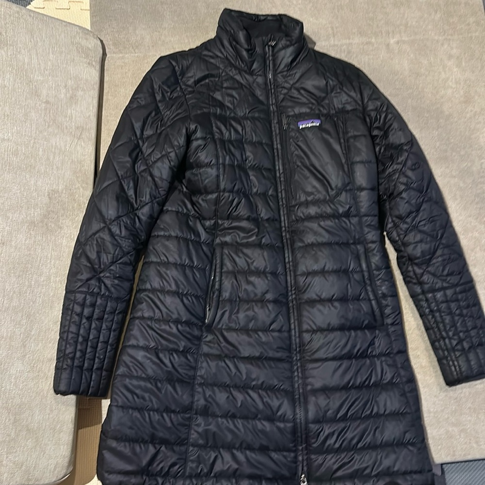 Black - Long Puffer Jacket- Patagonia